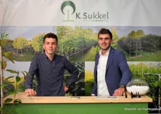 De broers Daan en Niels Sukkel van de Boomkwekerij K. Sukkel waren ook present op de beurs en stonden iedereen te woord die interesse had in met name hun Spillen, want dat is hun hoofdproduct.